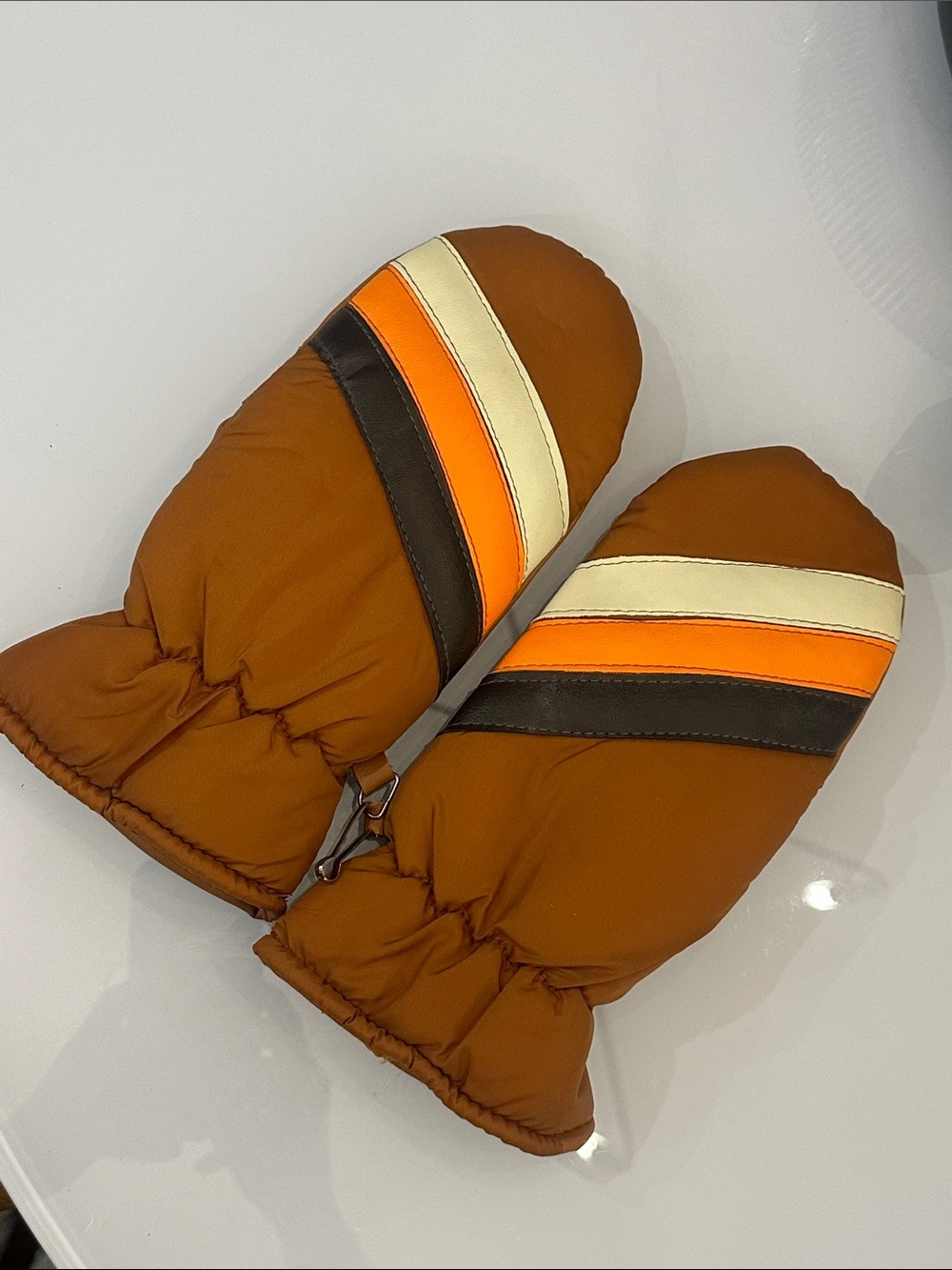 Vintage winter ski mittens Orange & Cream Stripes ladies 70’s snow retro bunny